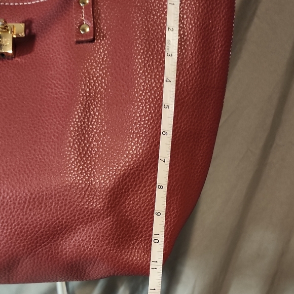 BCBG Dk Red NWOT Leather Tote with Gold Accents - Picture 5 of 11
